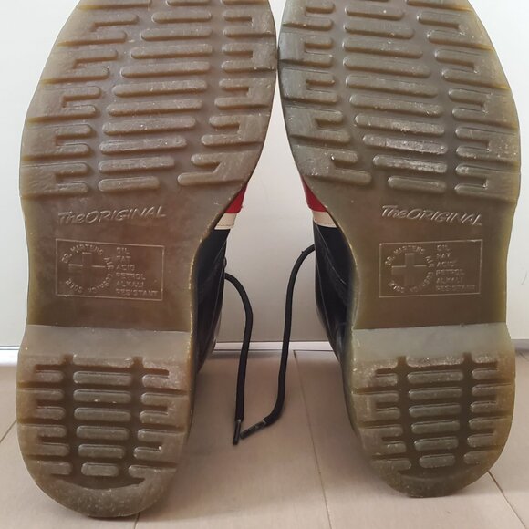 Union Jack Dr. Martens Size 5 Womens - Picture 9 of 12